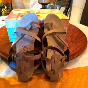 Blowfish Mailbu Gray Sandles-10.5